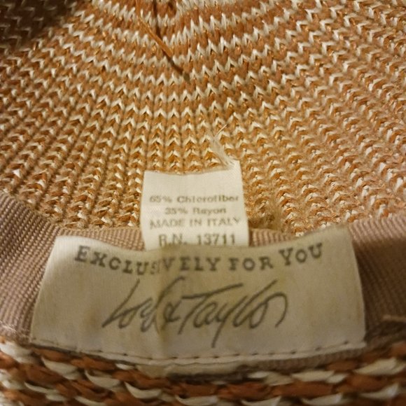 Womans Hat - Picture 4 of 4